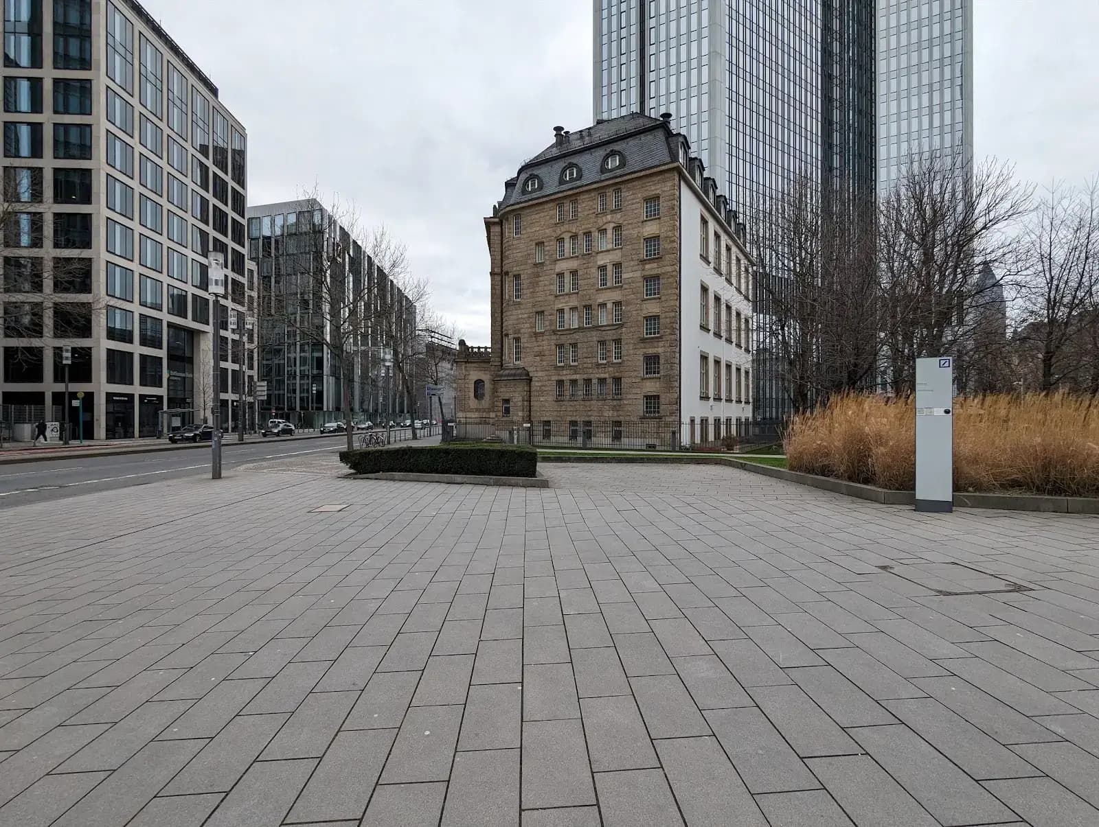 Satellite Office Frankfurt Villa Sander interior photo 4