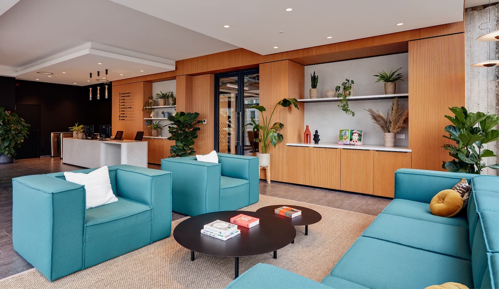 Clockwise, Brussels - European District interior photo 2