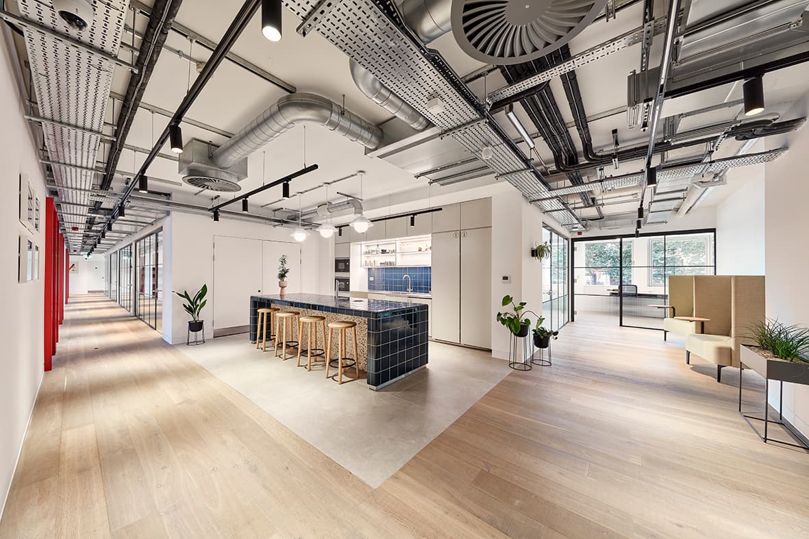 Clockwise Cardiff - Coworking & Office Space interior photo 12