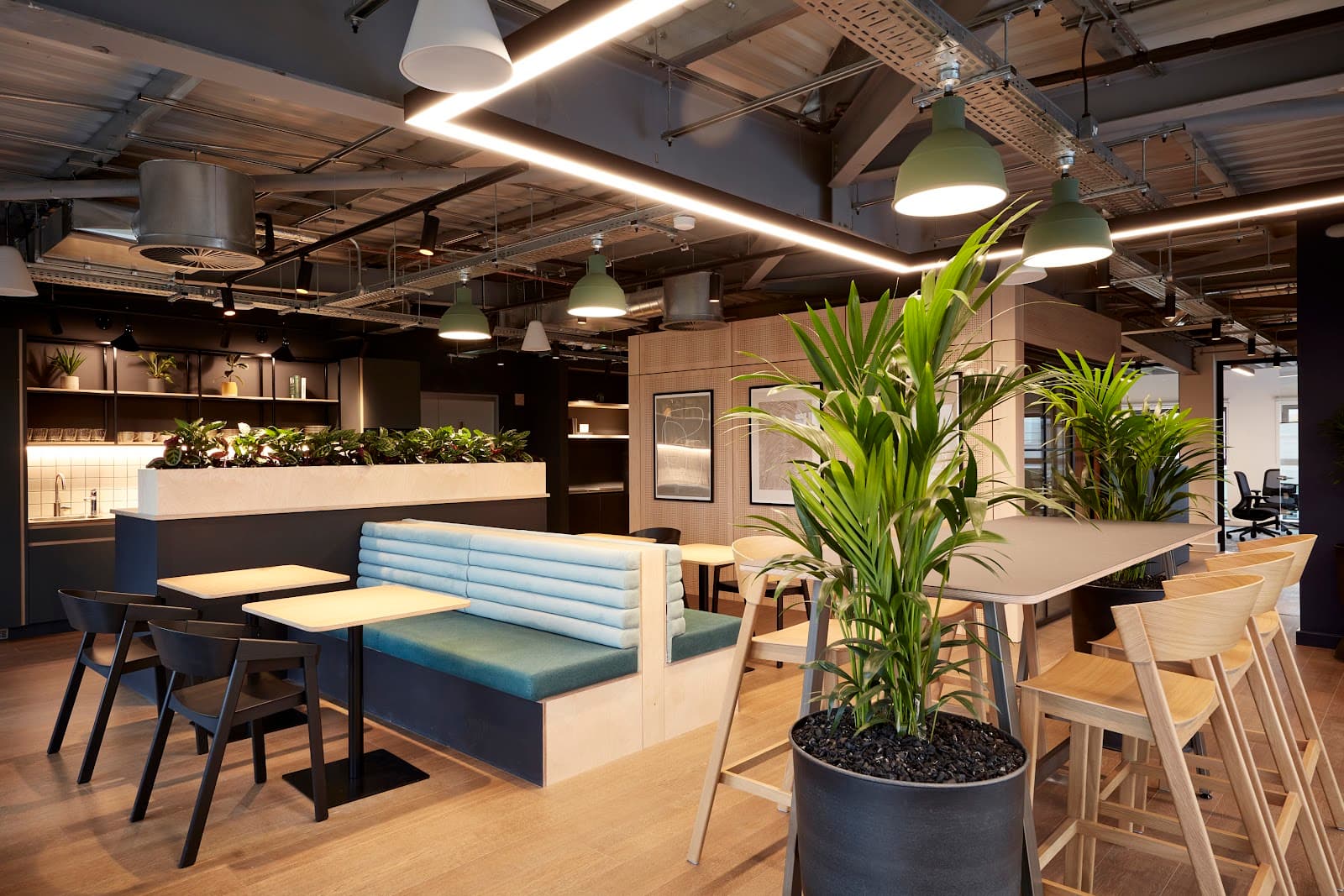 Clockwise Cheltenham - Coworking & Office Space interior photo 10