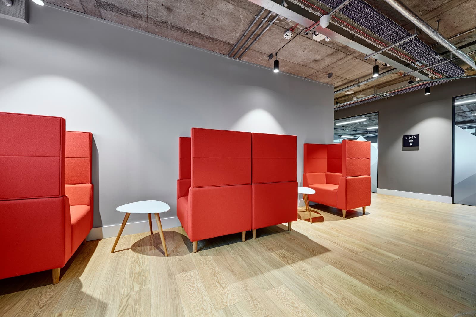 Clockwise Glasgow - Coworking & Office Space interior photo 12