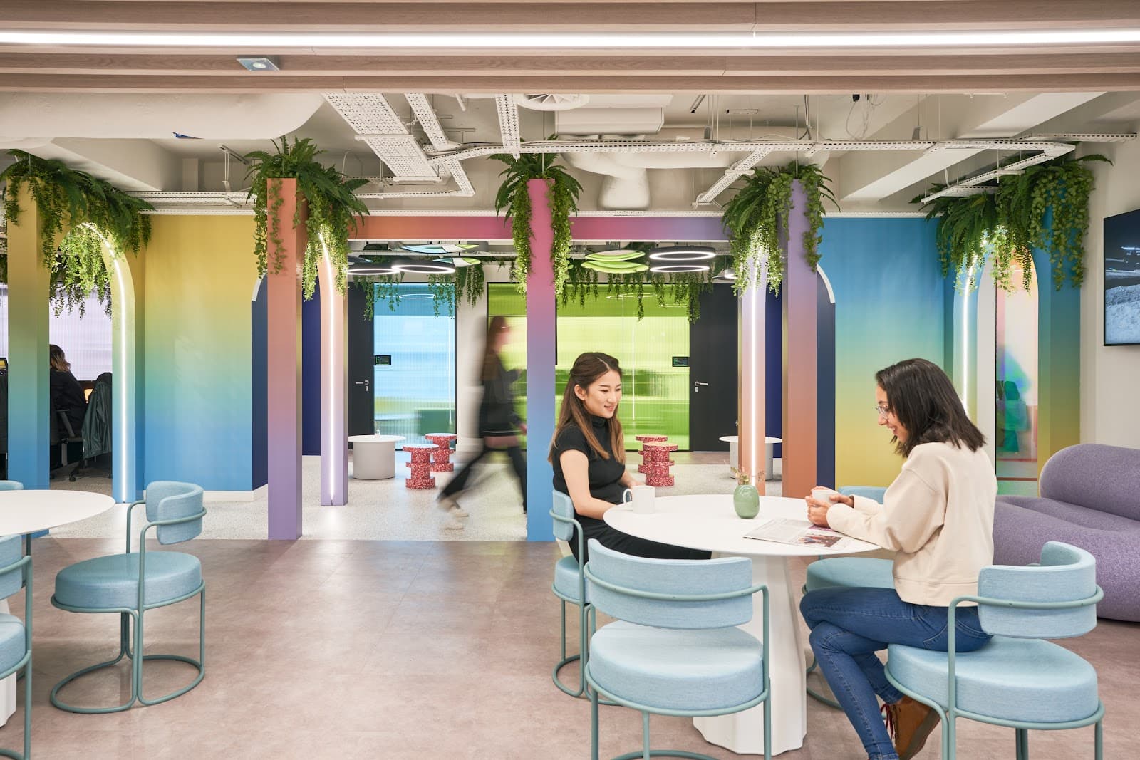 Huckletree Oxford Circus - West London Coworking & Office Space interior photo 4