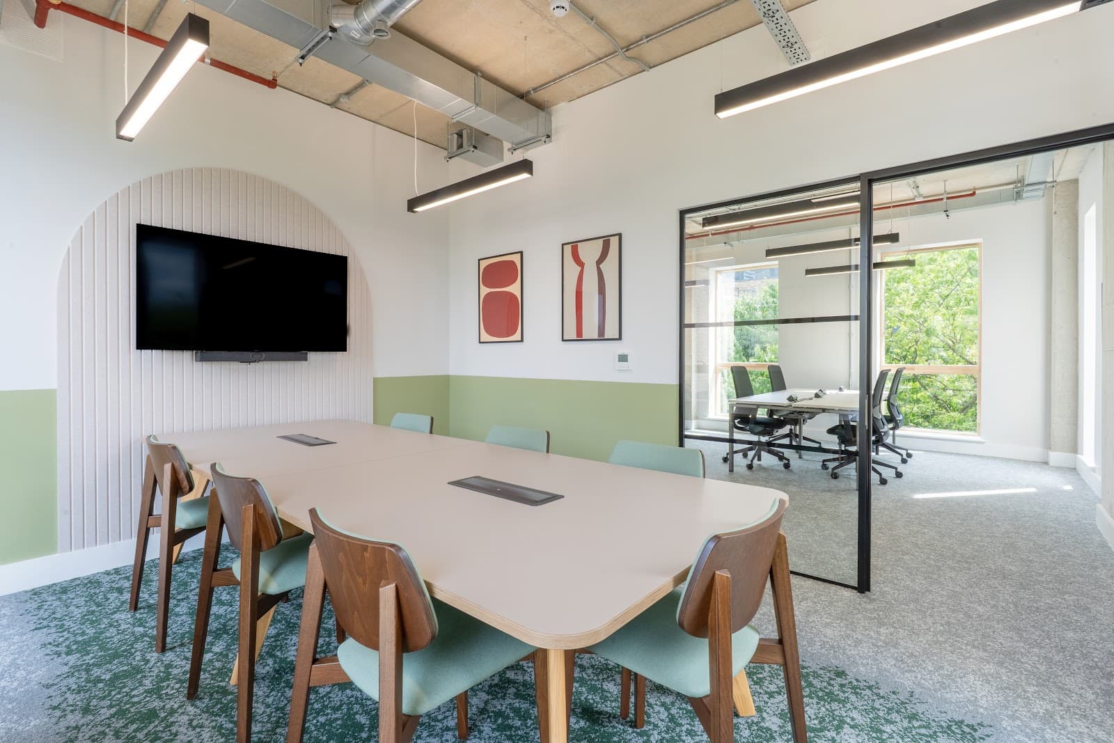 Runway East Borough High Street | Office Space interior photo 2