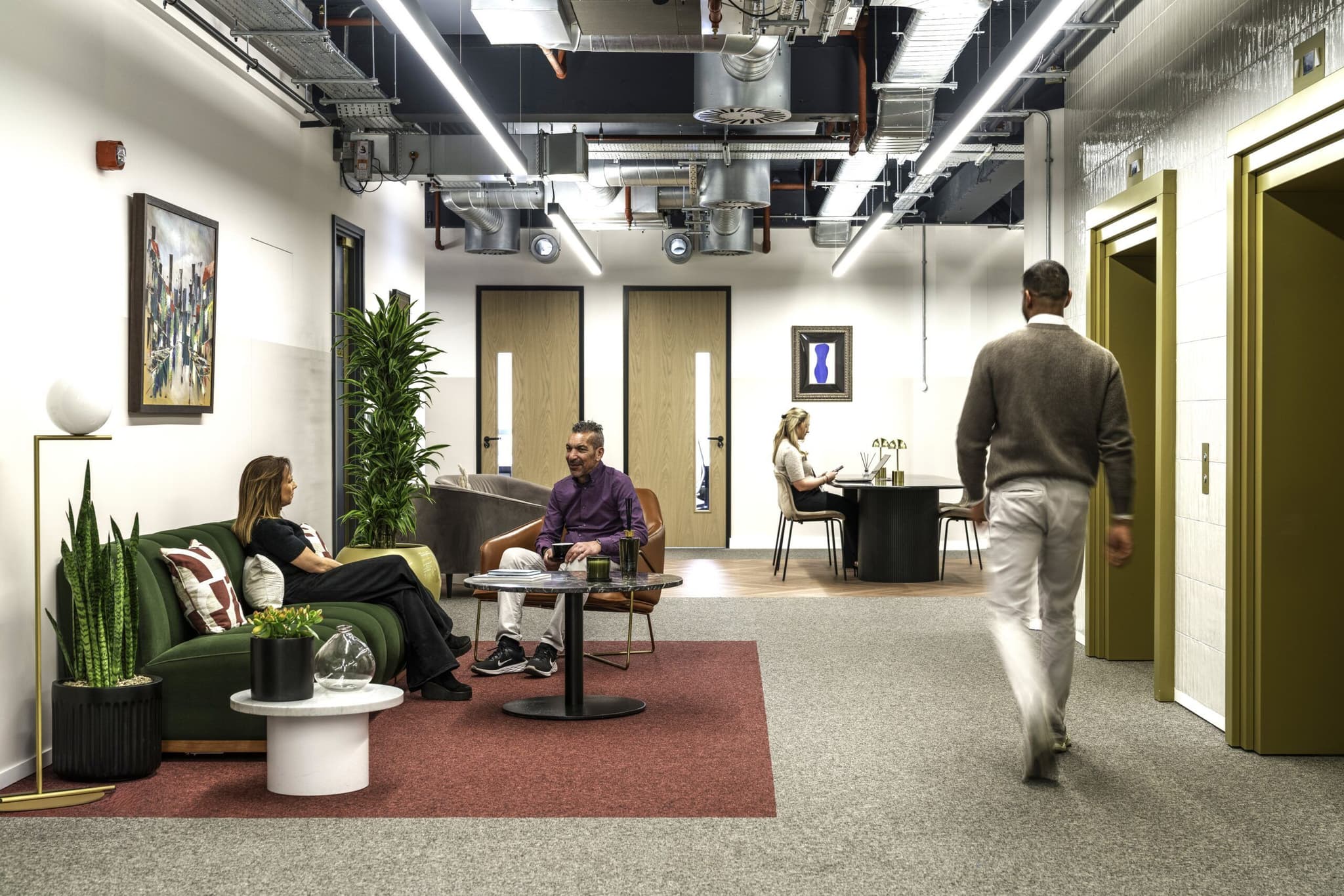 Serviced Offices Aldgate | BE Offices @ The White Chapel Building interior photo 8