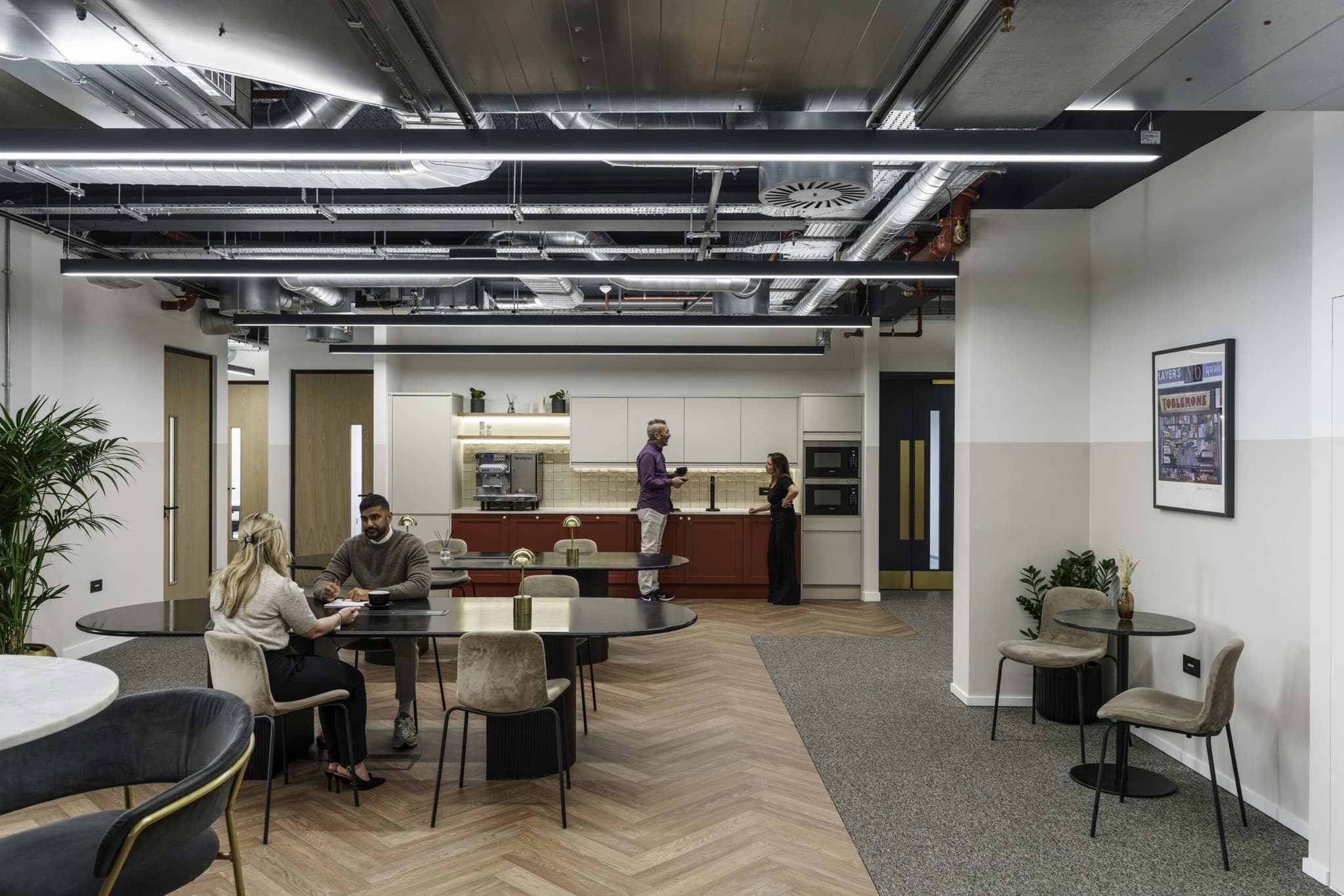 Serviced Offices Aldgate | BE Offices @ The White Chapel Building interior photo 11