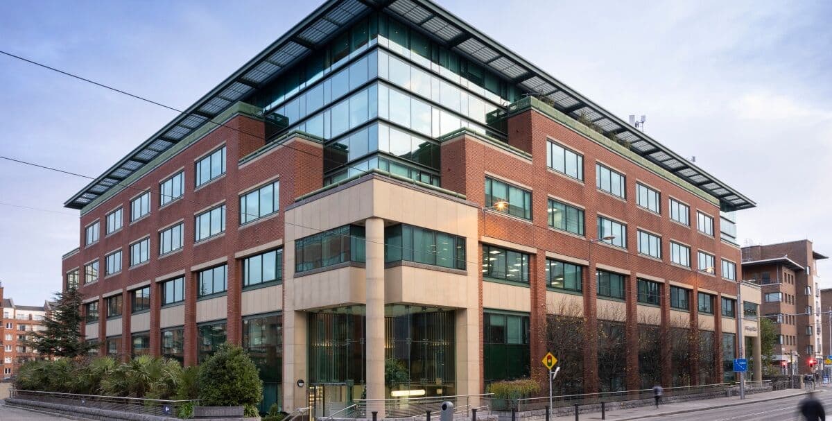 Serviced Offices Aldgate | BE Offices @ The White Chapel Building interior photo 13