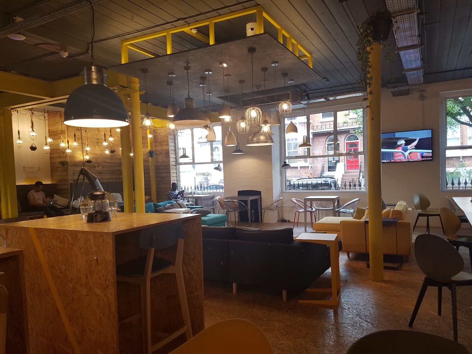 Uncommon Highbury interior photo 3
