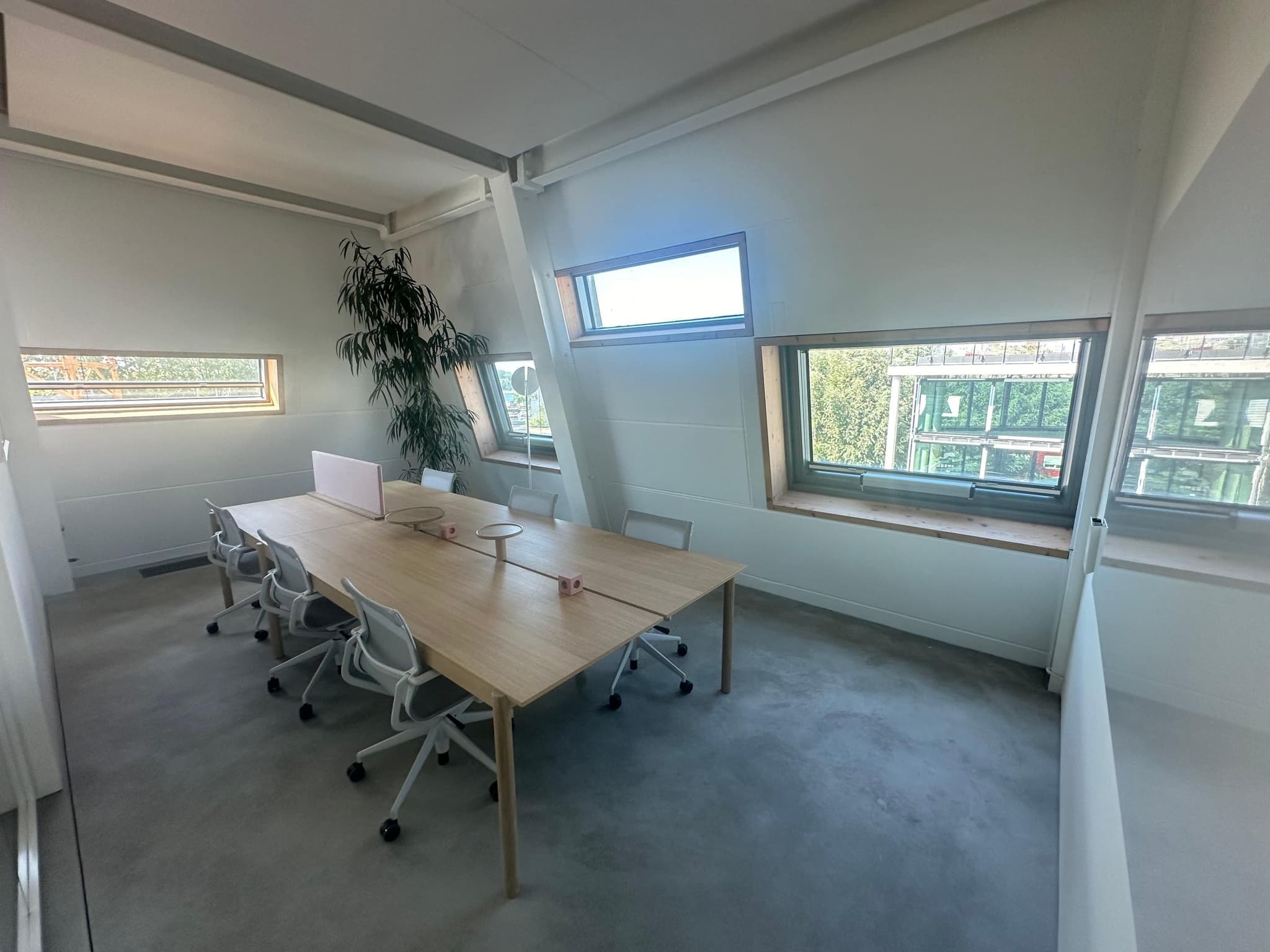 LUKSO interior photo 13