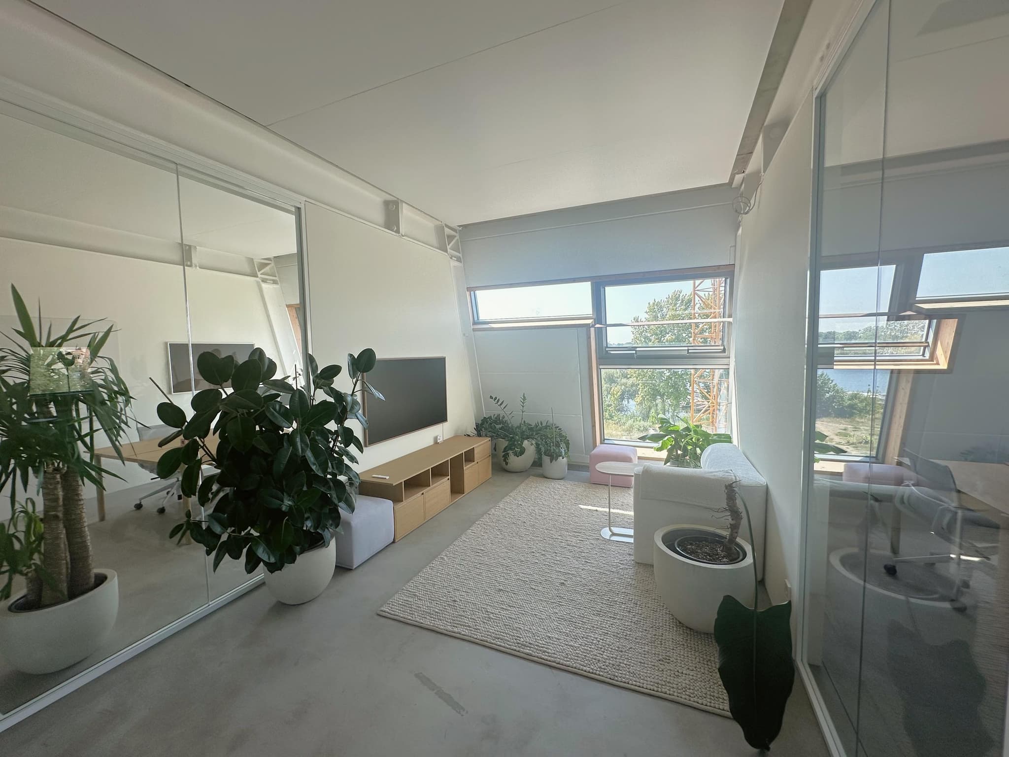 LUKSO interior photo 3