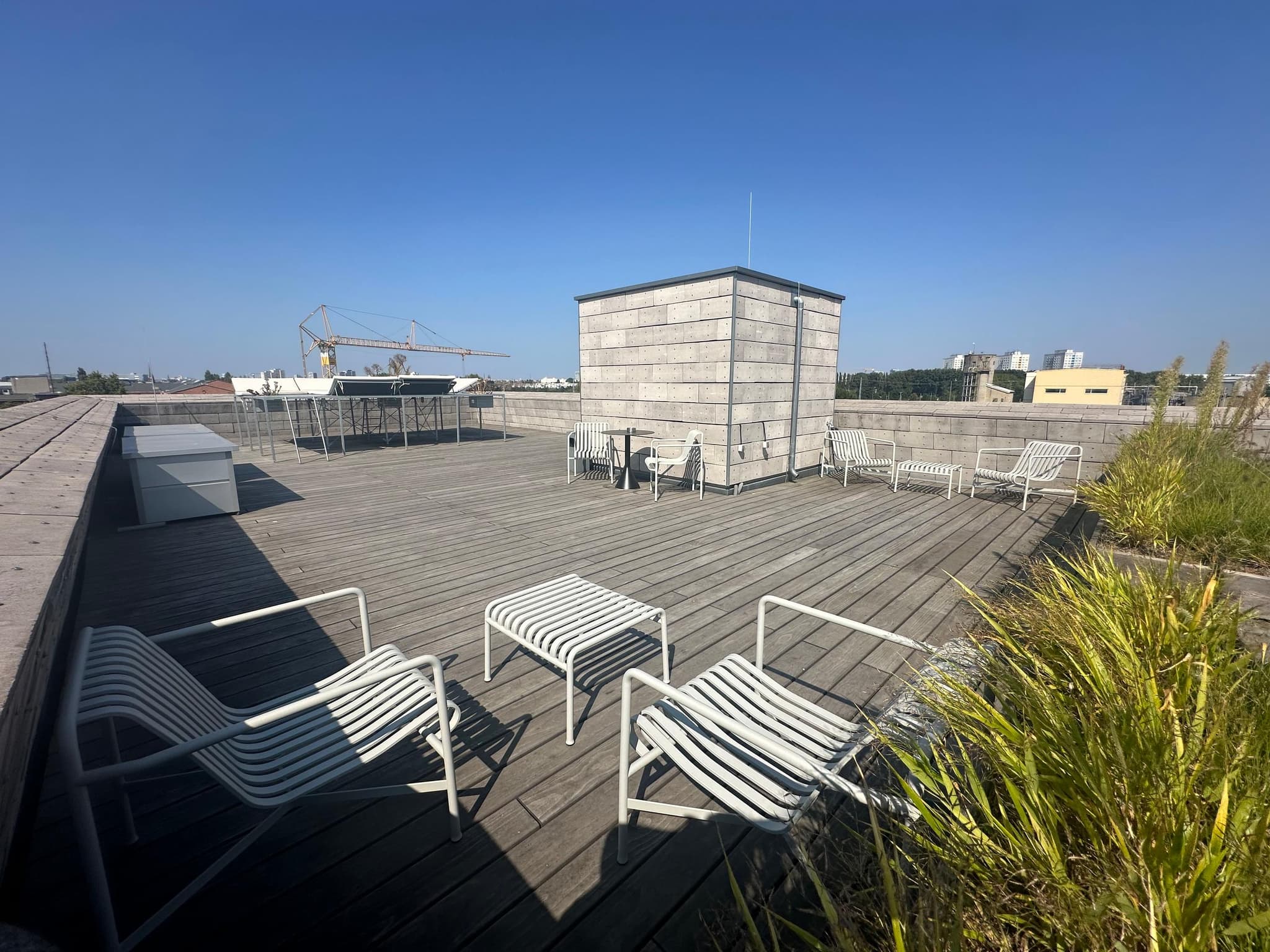 LUKSO interior photo 9