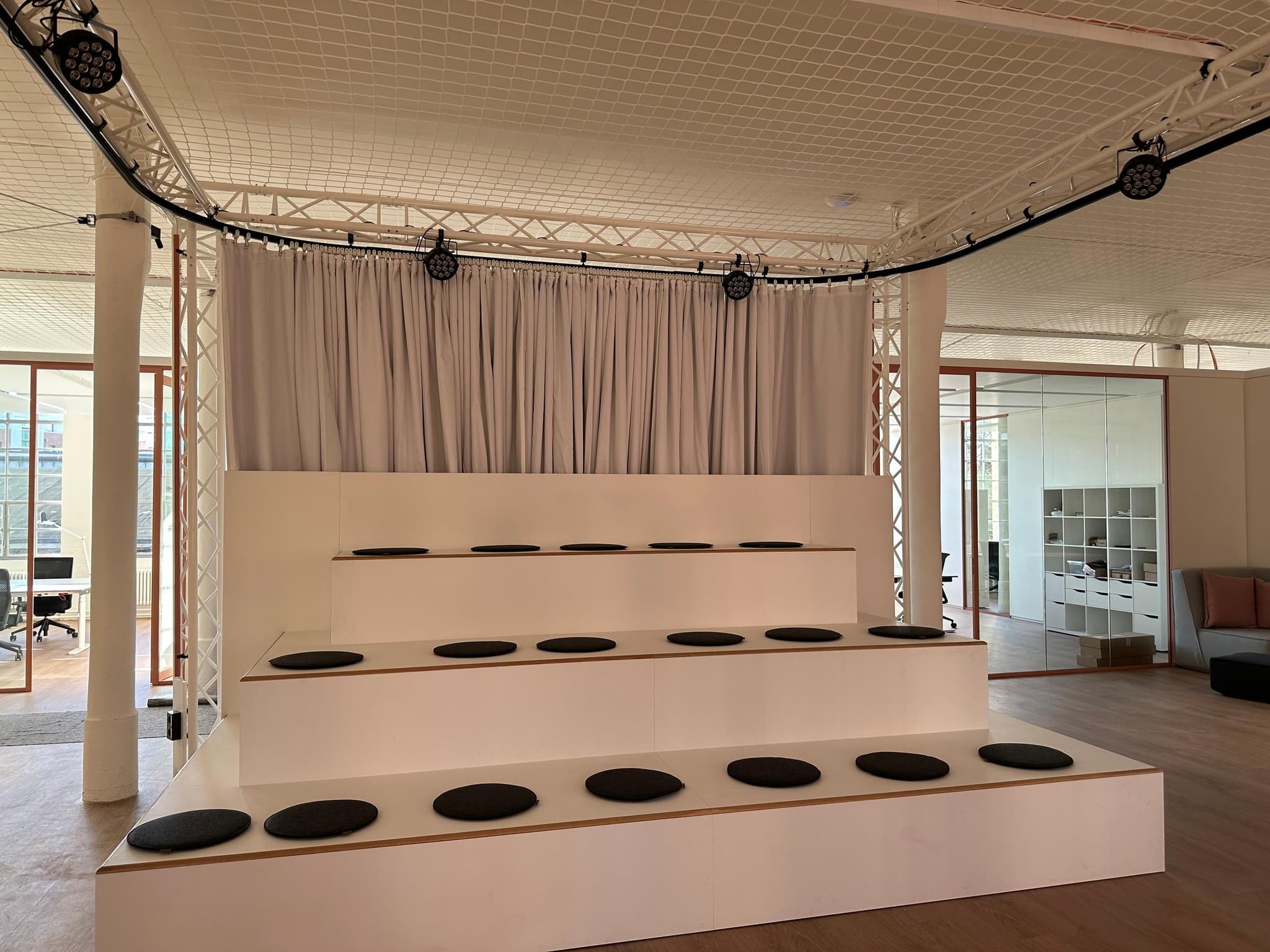 smartspaces interior photo 7