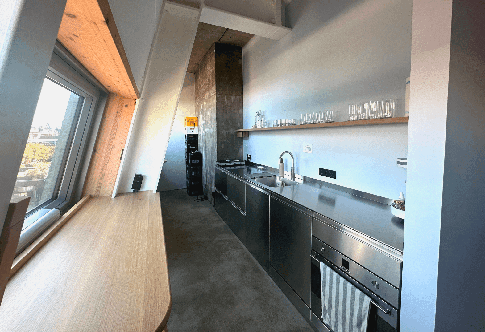 LUKSO interior photo 4