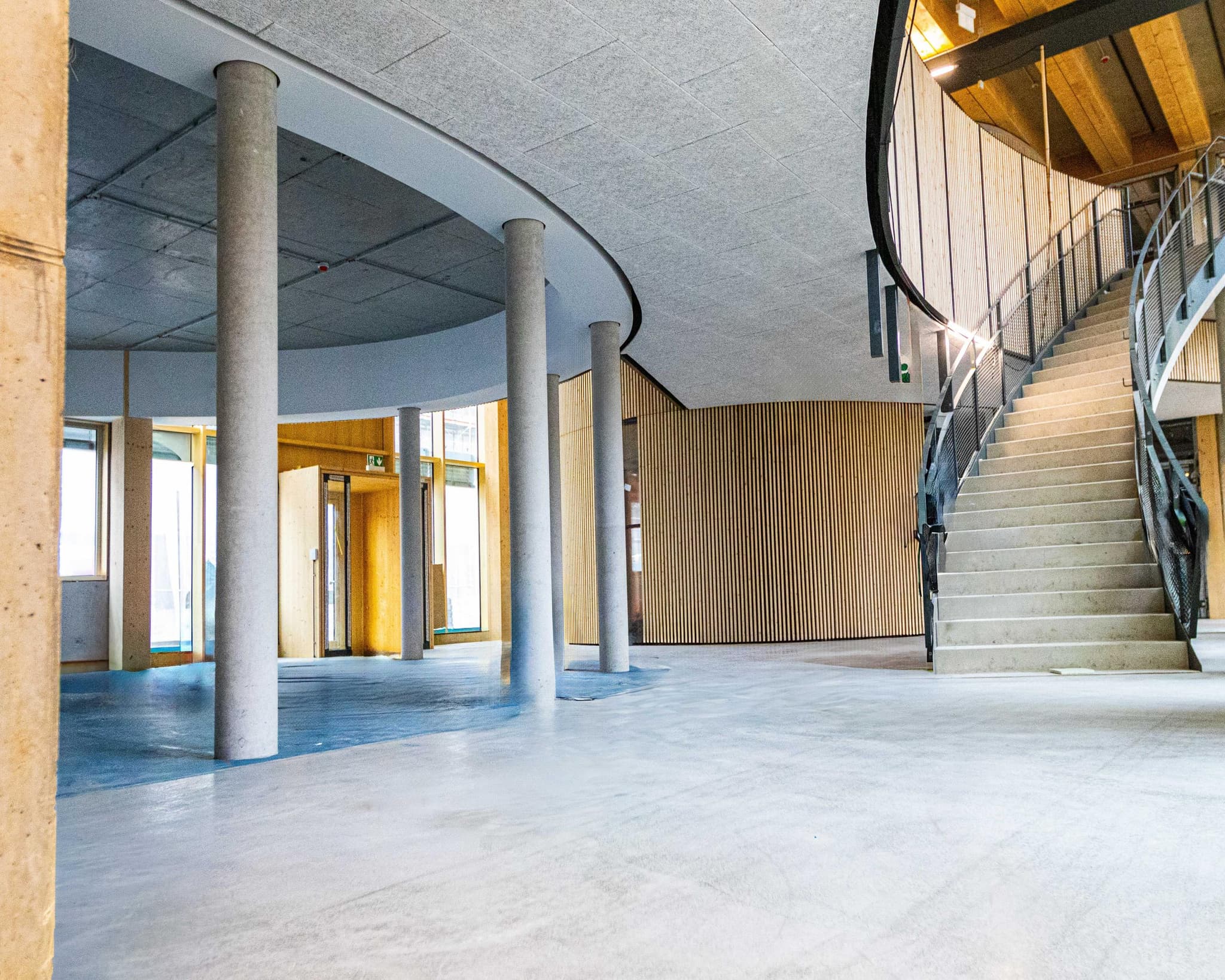 SimpliOffice interior photo 3