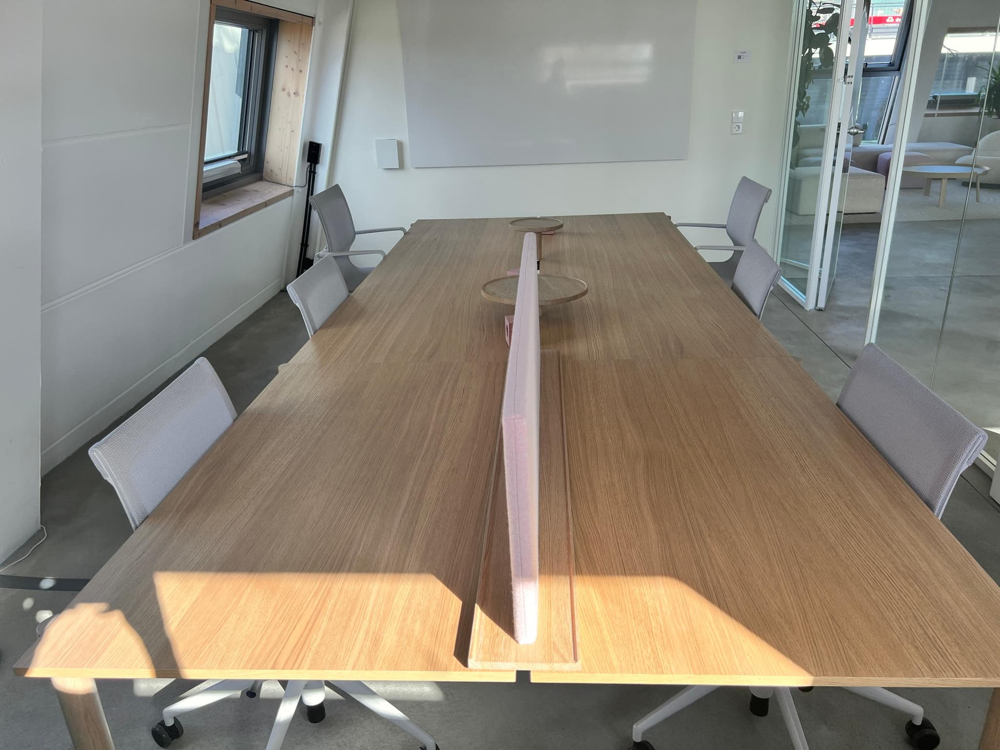 LUKSO interior photo 11