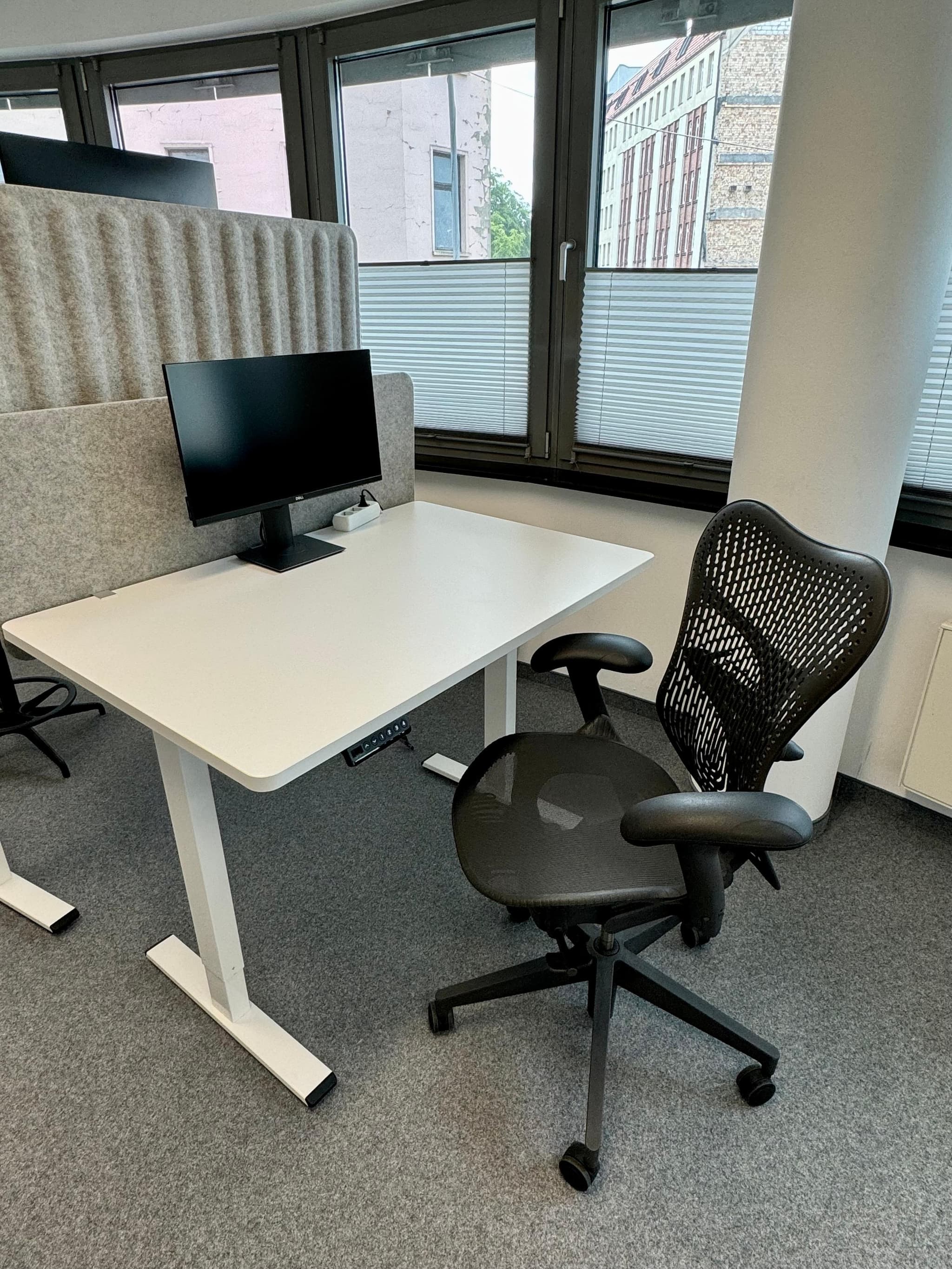 Brückenstraße Coworking interior photo 4